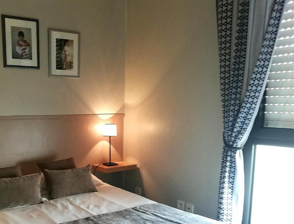 Logis Hotel Restaurant L'Oree Des Bois La Breille-les-Pins 외부 사진